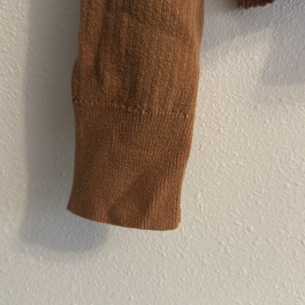 Crop Sweater - Picture 3 of 3